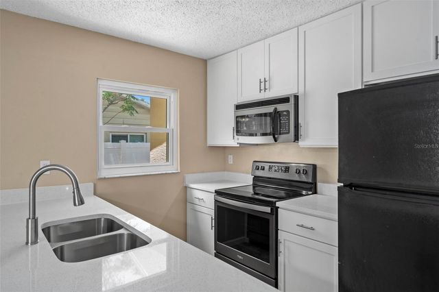 7944 ROYAL STEWART DRIVE, New Port Richey, FL 34653