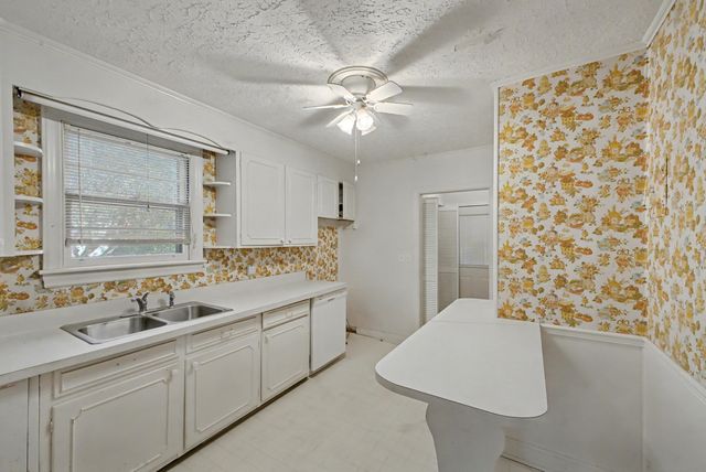 1339 Pinehurst Avenue SE, Aiken, SC 29801