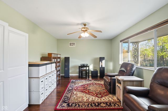 16122 Southeastern Parkway, Fortville, IN 46040