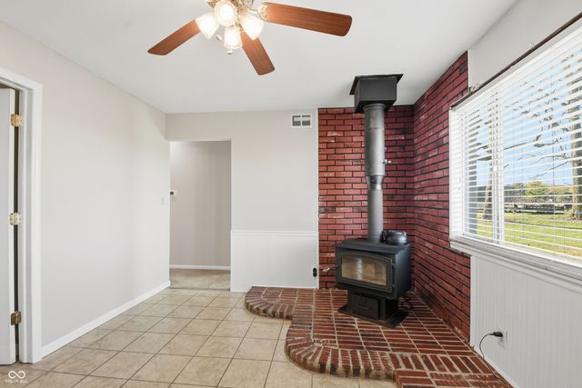 16122 Southeastern Parkway, Fortville, IN 46040