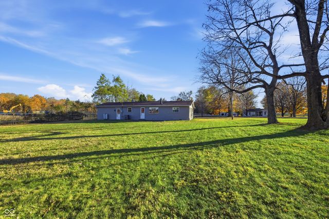 16122 Southeastern Parkway, Fortville, IN 46040