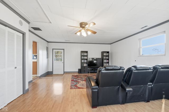 16122 Southeastern Parkway, Fortville, IN 46040