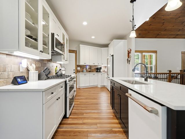 214 Kelly Lane, Ellijay, GA 30540