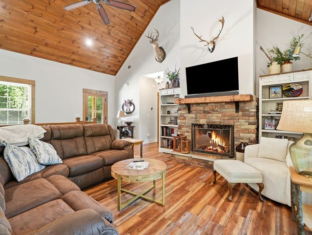 214 Kelly Lane, Ellijay, GA 30540