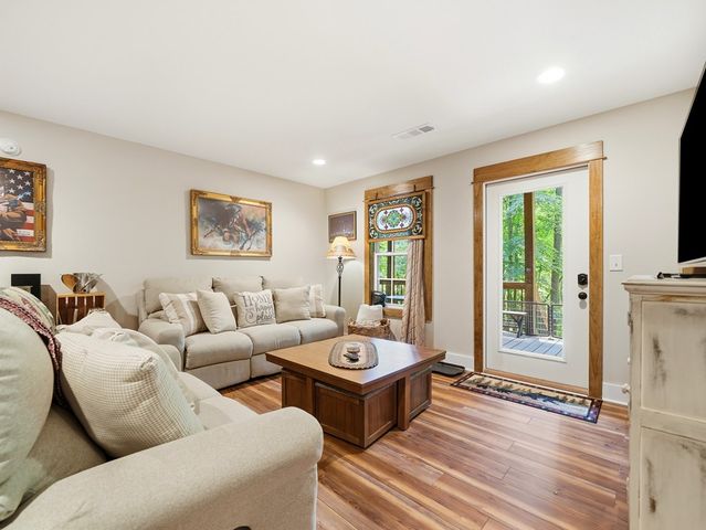214 Kelly Lane, Ellijay, GA 30540