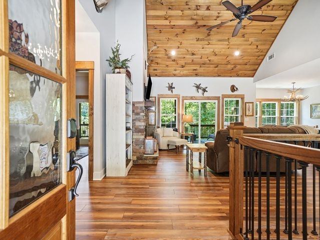 214 Kelly Lane, Ellijay, GA 30540