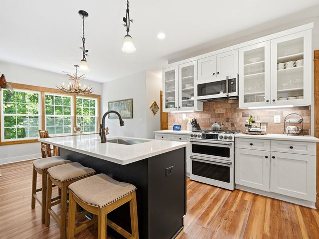 214 Kelly Lane, Ellijay, GA 30540