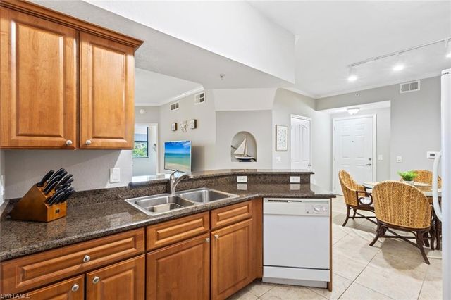 12920 Positano CIR 203, Naples, FL 34105
