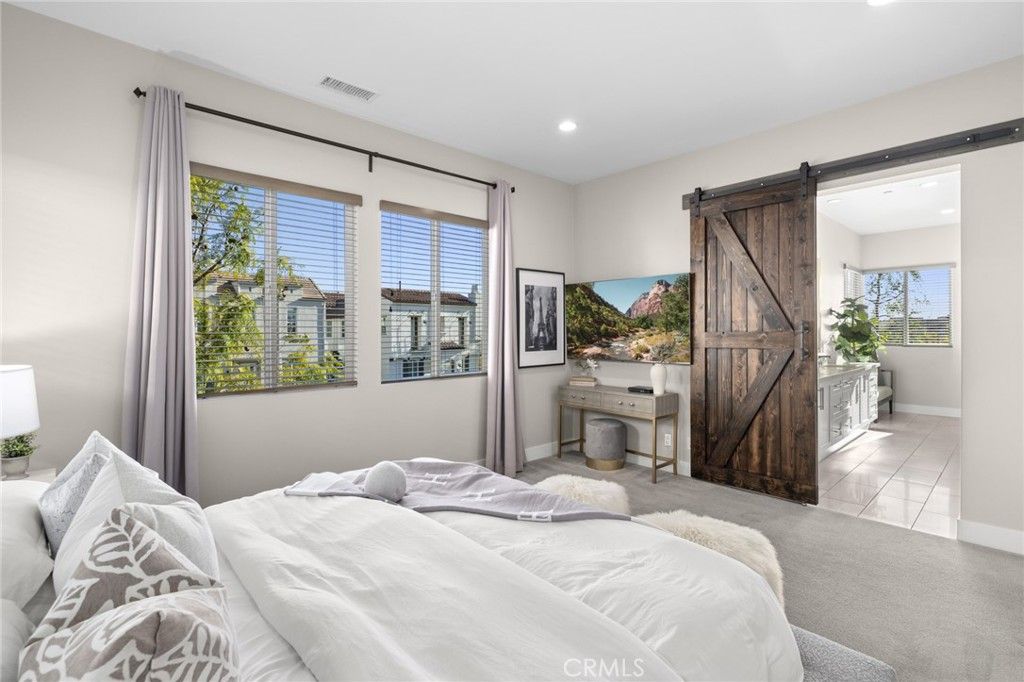 Image 19 of property listing at 217 Cultivate, Irvine, CA 92618