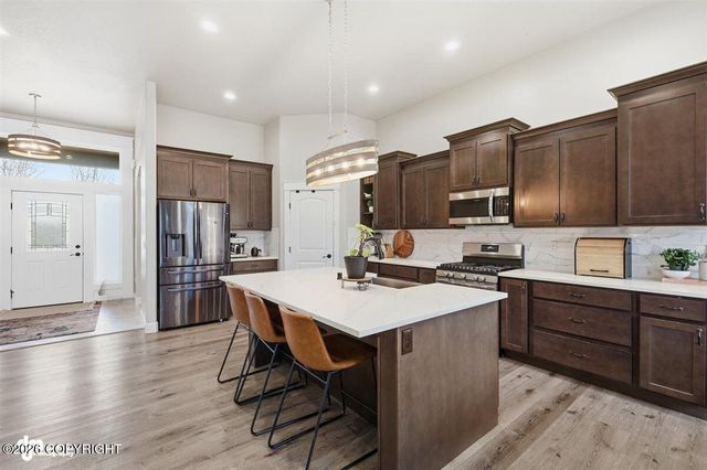 6301 W Creeksedge Drive, Wasilla, AK 99623