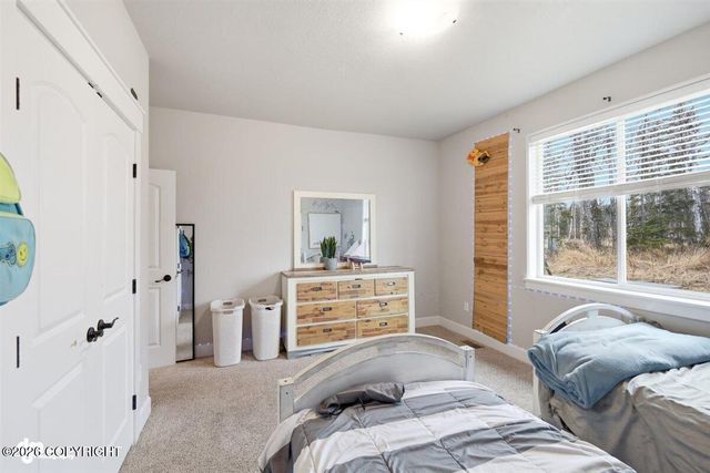6301 W Creeksedge Drive, Wasilla, AK 99623