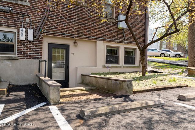 2043 Douglass Blvd APT 21, Louisville, KY 40205