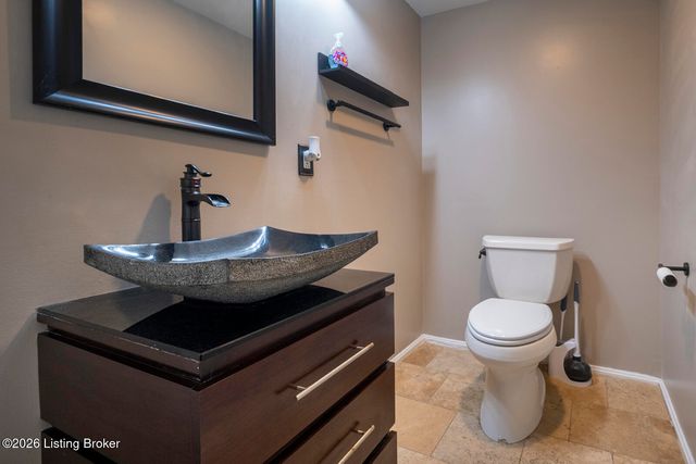 2043 Douglass Blvd APT 21, Louisville, KY 40205
