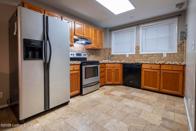 2043 Douglass Blvd APT 21, Louisville, KY 40205