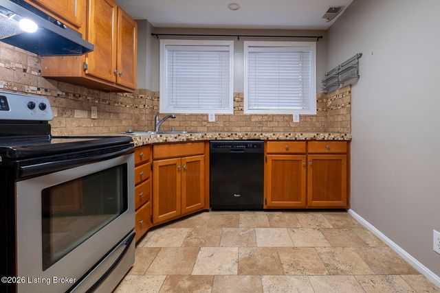 2043 Douglass Blvd APT 21, Louisville, KY 40205