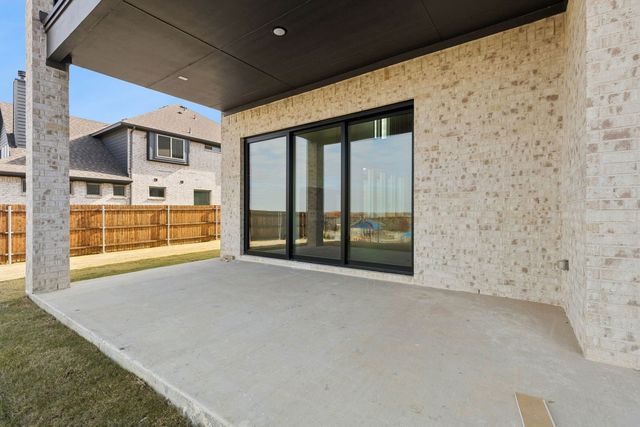 1014 Emerald Trace Drive, Justin, TX 76247