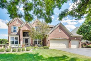 705 Porter Circle, Lindenhurst, IL 60046