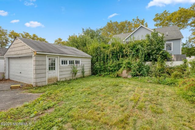 303 Cedar Avenue, Manasquan, NJ 08736