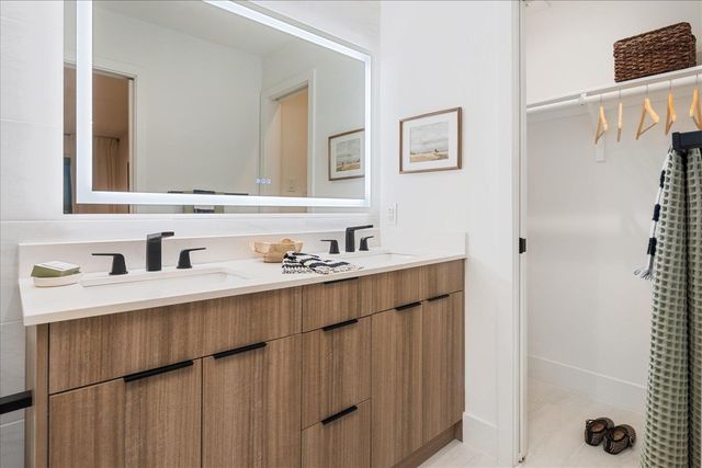 1905 Albury CV B, Austin, TX 78758