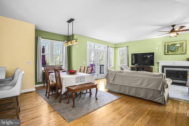 90 PARK AVE, Edgewater, MD 21037