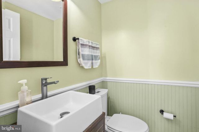 90 PARK AVE, Edgewater, MD 21037