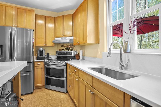 90 PARK AVE, Edgewater, MD 21037