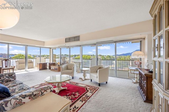 411 Lakewood Circle B533, Colorado Springs, CO 80910