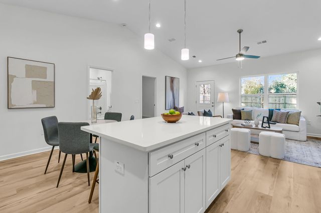 2634 Harvey Avenue, North Charleston, SC 29405