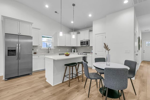 2634 Harvey Avenue, North Charleston, SC 29405