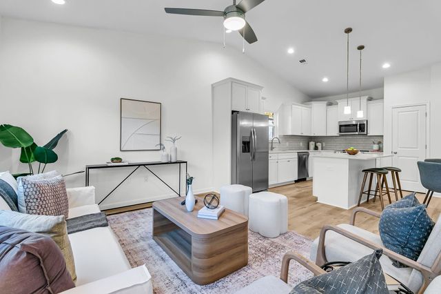 2634 Harvey Avenue, North Charleston, SC 29405