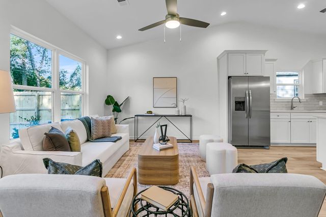 2634 Harvey Avenue, North Charleston, SC 29405