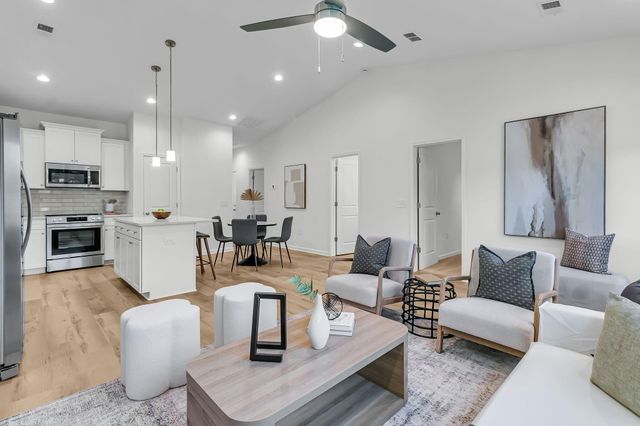 2634 Harvey Avenue, North Charleston, SC 29405