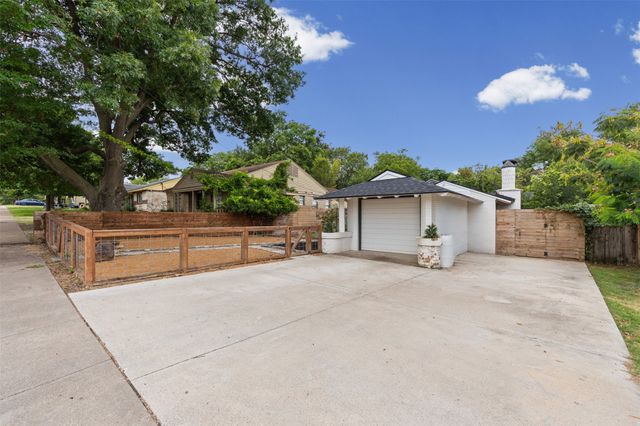 311 N Tennant Street, Dallas, TX 75208