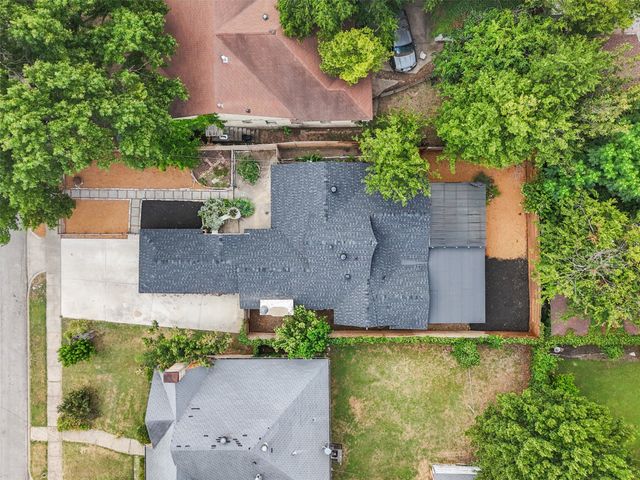 311 N Tennant Street, Dallas, TX 75208