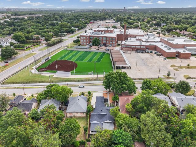 311 N Tennant Street, Dallas, TX 75208