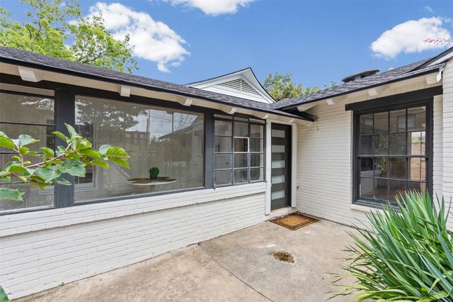311 N Tennant Street, Dallas, TX 75208