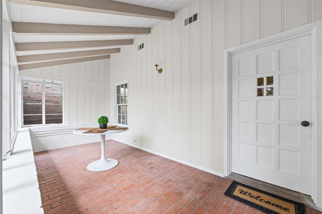 311 N Tennant Street, Dallas, TX 75208