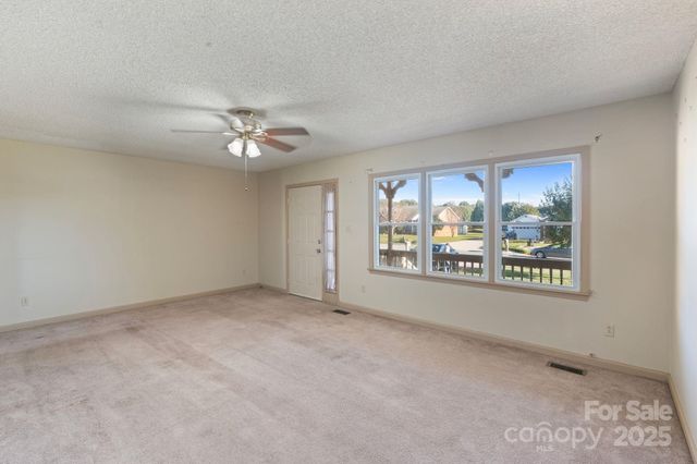 5149 Olde School Drive, Hickory, NC 28602
