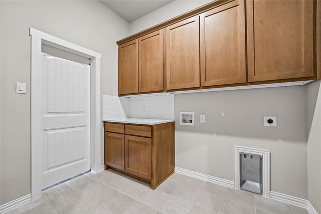 180 Aurora Avenue, Valley View, TX 76272
