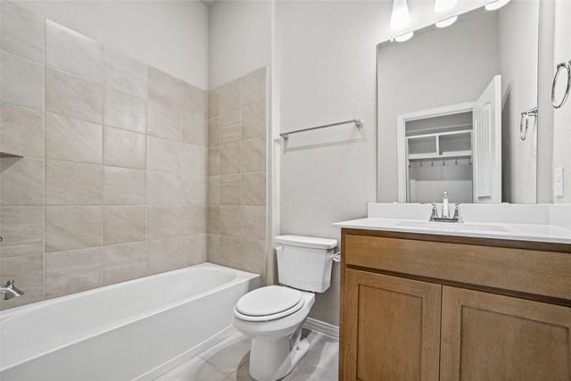 180 Aurora Avenue, Valley View, TX 76272