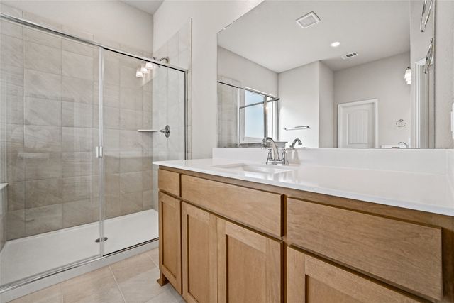 180 Aurora Avenue, Valley View, TX 76272