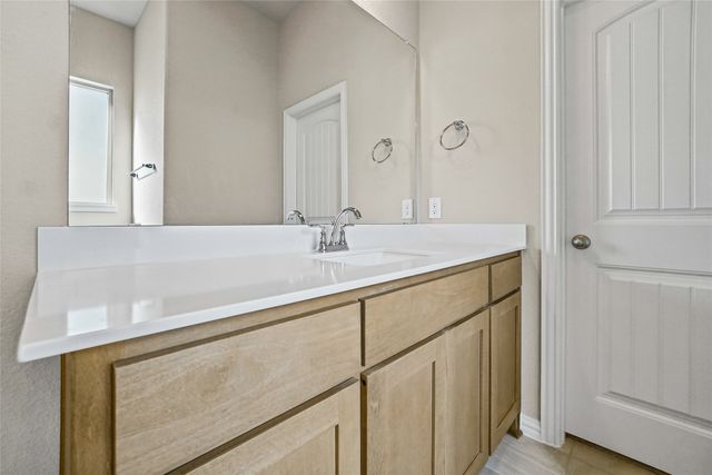 180 Aurora Avenue, Valley View, TX 76272