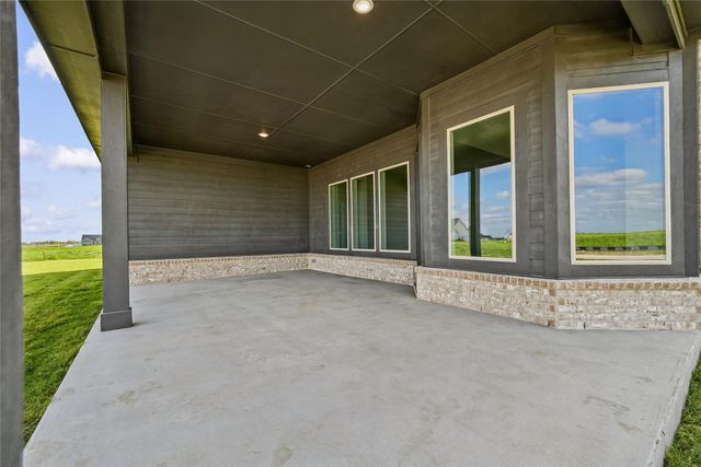 180 Aurora Avenue, Valley View, TX 76272