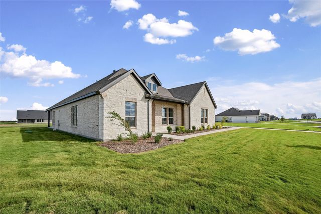 180 Aurora Avenue, Valley View, TX 76272