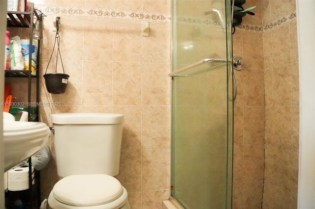 2955 NW 102nd St, Miami, FL 33147