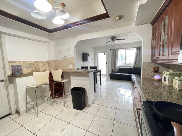 2955 NW 102nd St, Miami, FL 33147