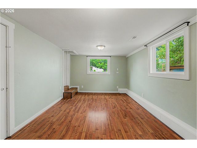 7214 Ne 9TH Ave, Portland, OR 97211