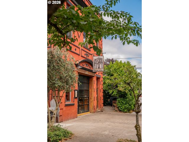 7214 Ne 9TH Ave, Portland, OR 97211