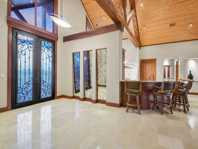 1584 County Road 226 RD, Giddings, TX 78942