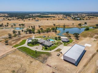 1584 County Road 226 RD, Giddings, TX 78942
